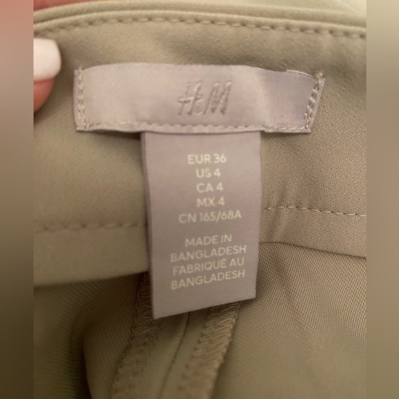 H & M Women’s Straight Leg Tan Dress Pants Size 4 - Picture 5 of 6
